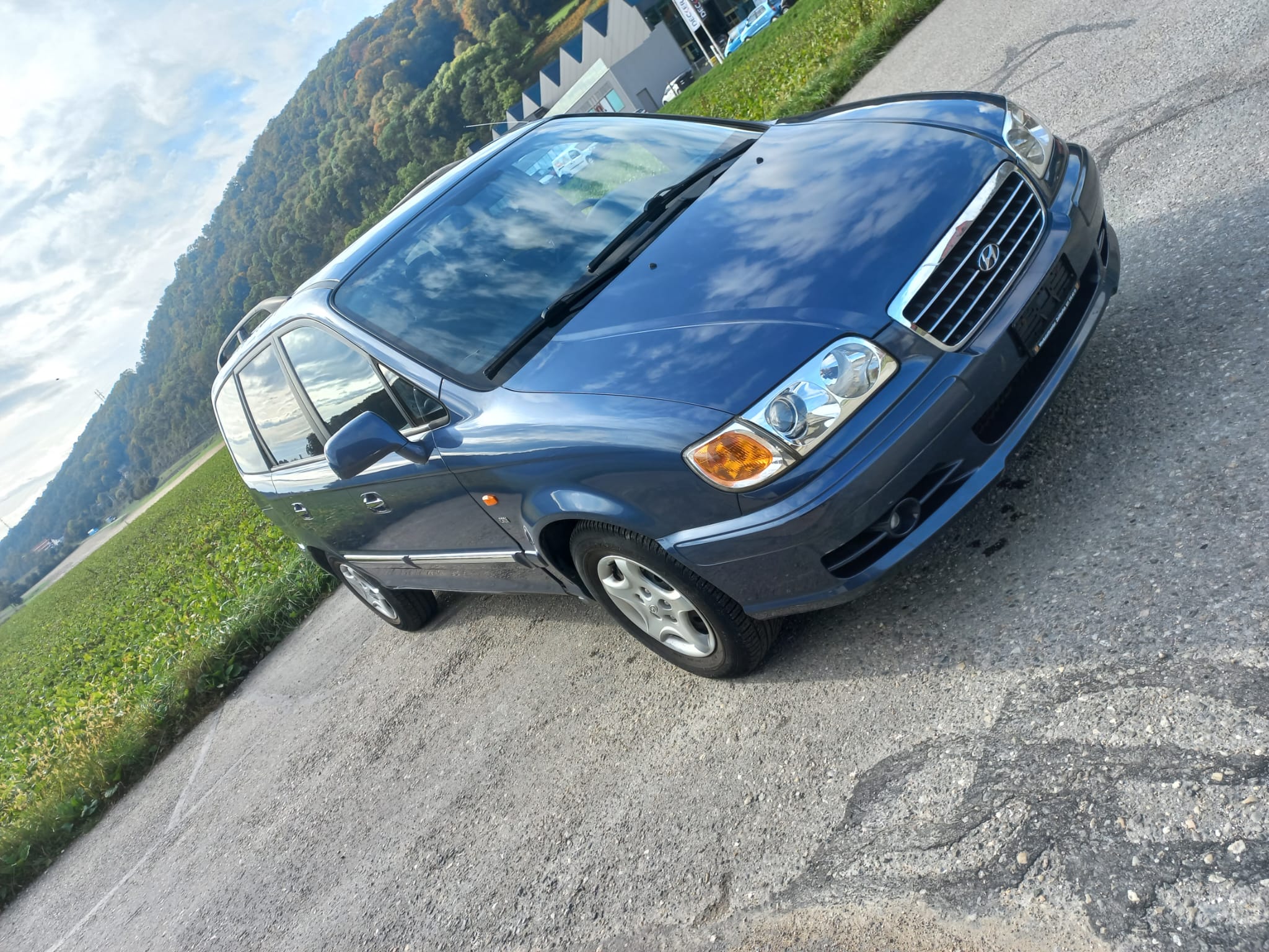 Hyundai Trajet 2.0 Turbo - Image 5