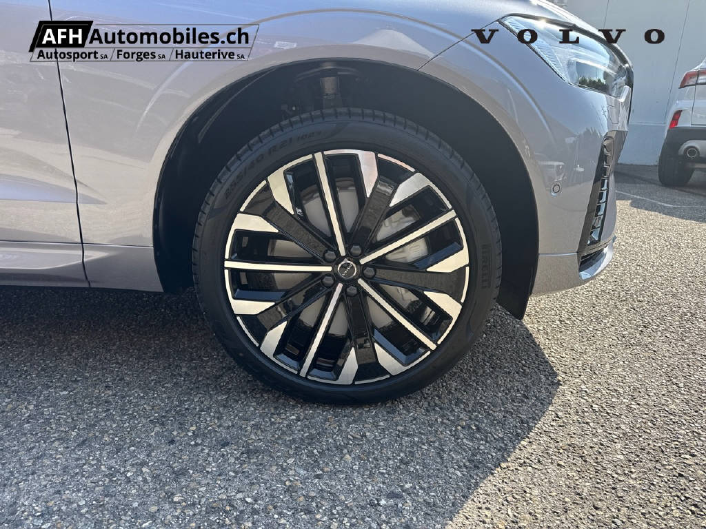VOLVO XC60 2.0 T6 TE Ultra Dark eAWD - Image 5